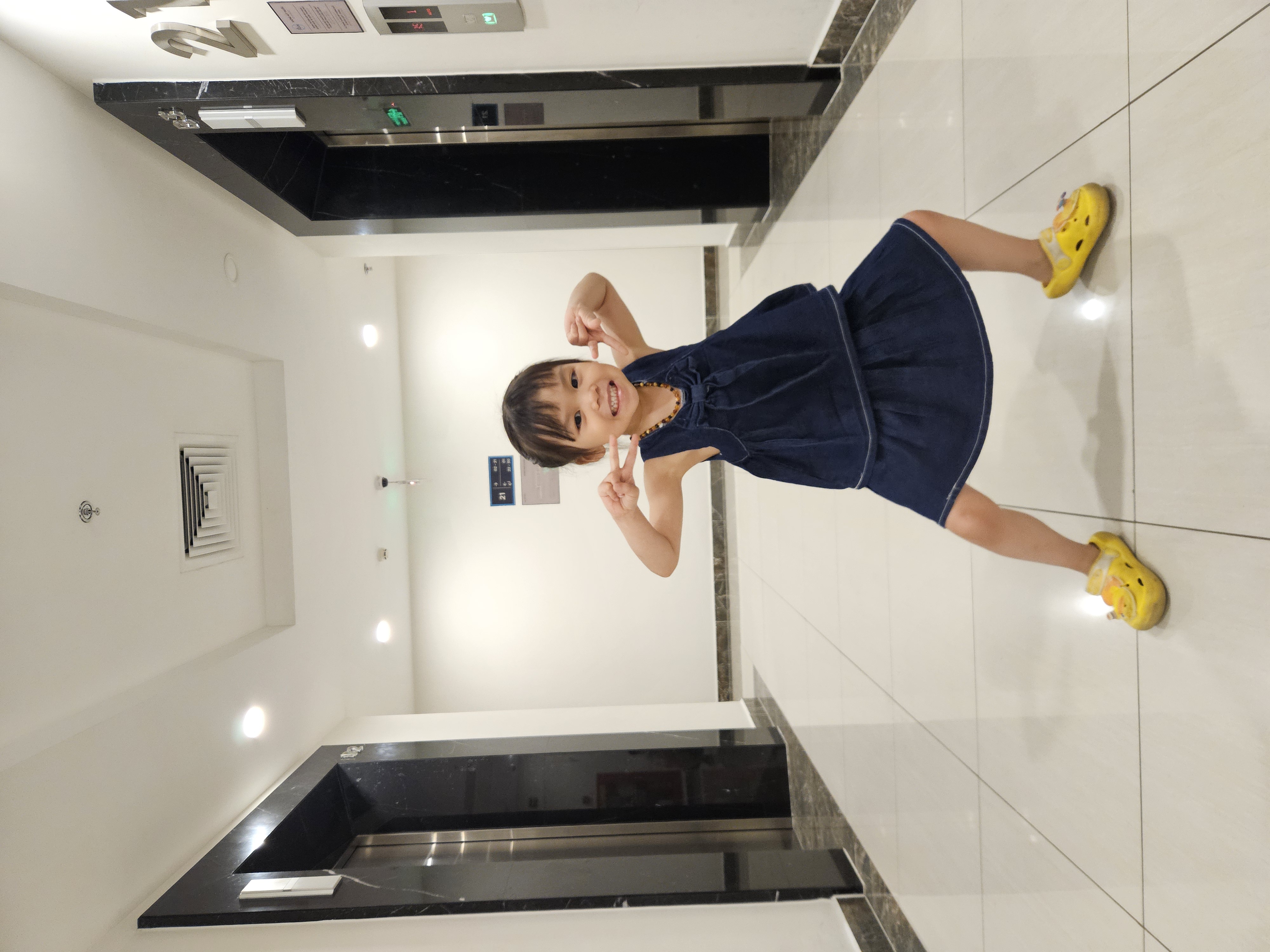 Elegant romantic hearts